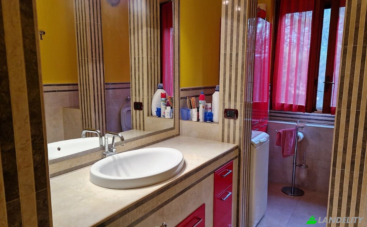 Appartement à vendre Viale Catullo, 10090 Gassino Torinese TO, La Rezza di Bardassano, Metropolitan City of Turin, Piedmont, Italy. Photo 22