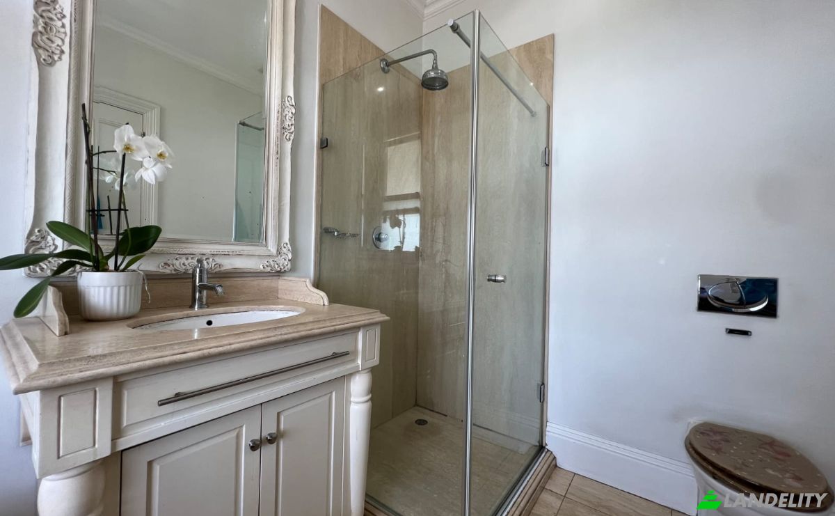 Single Family Home for Sale Timeball Blvd, Point, Durban, eThekwini Metropolitan Municipality, KwaZulu-Natal, South Africa. Photo 13