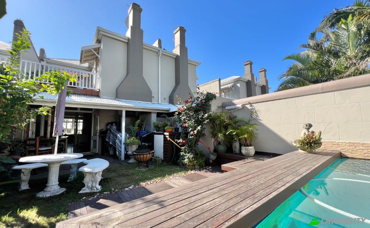 Single Family Home for Sale Timeball Blvd, Point, Durban, eThekwini Metropolitan Municipality, KwaZulu-Natal, South Africa. Photo 3