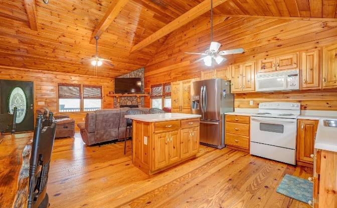 Single Family Home for Sale Crawford St, Ellijay. Photo#11