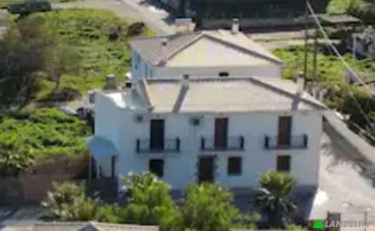 Single Family Home for Sale Parodos, Galaxidi, Central Greece, Decentralized Administration of Thessaly and Central Greece, Greece. Photo 1