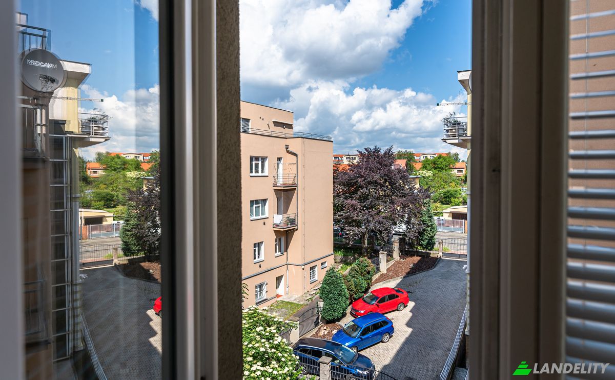 Apartment for Sale Strazni, Praha Zizkov, Prague, Hlavni mesto Praha, Czechia. Photo 5