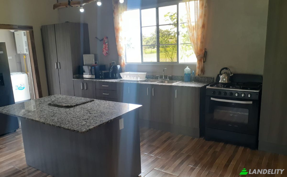 Single Family Home for Sale Manzana 040603, Cochea, David District, Chiriqui Province, Panama. Photo 8