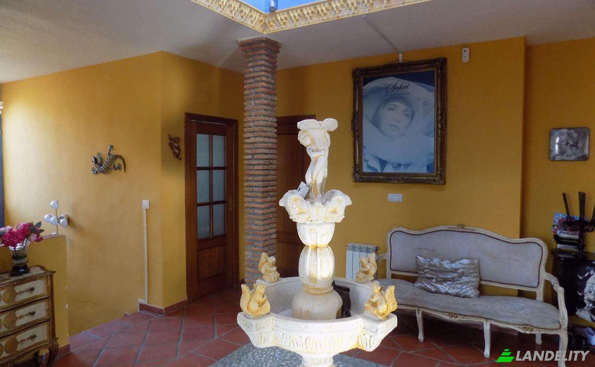 Villa for Sale C B, Padul, Granada, Andalusia, Spain. Photo 10