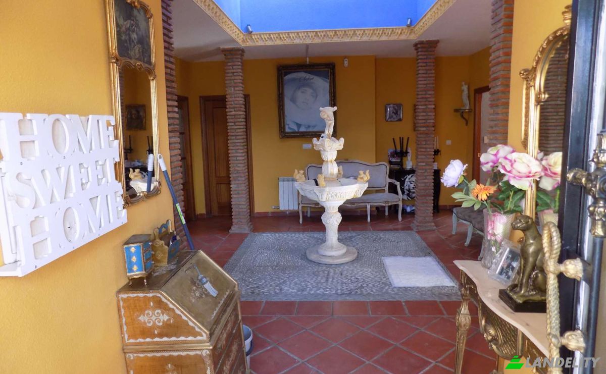 Villa for Sale C B, Padul, Granada, Andalusia, Spain. Photo 6