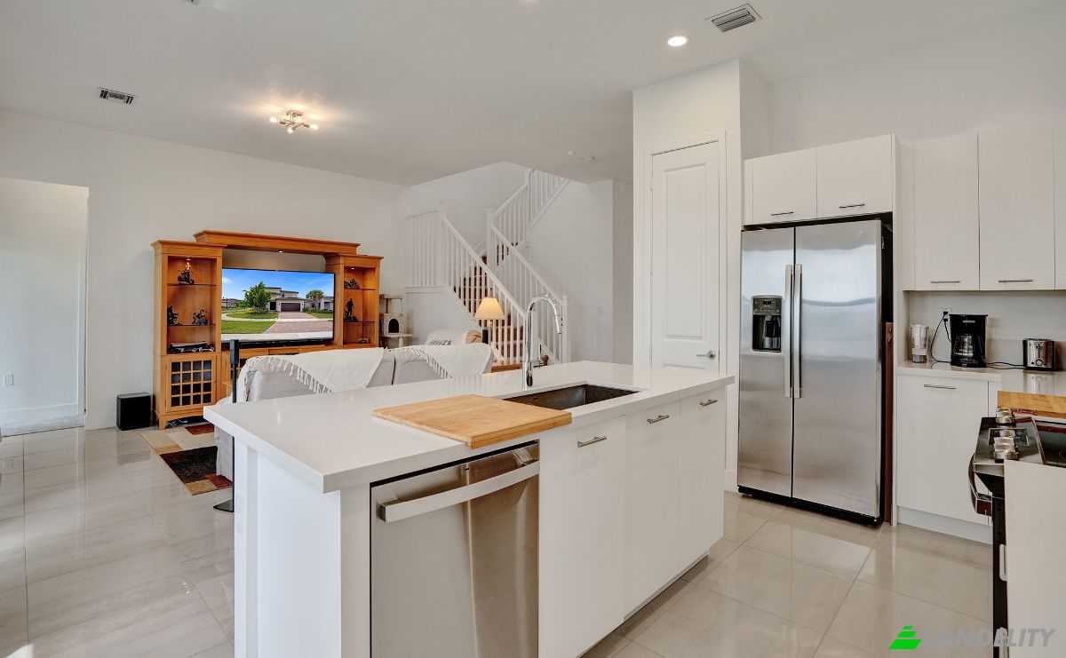 Eengezinswoning Te koop SW Terrace, Miramar, Broward County, Florida, United States, FL 33029, USA. Foto 10