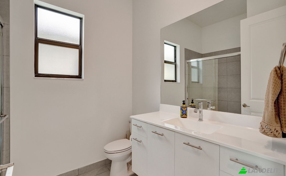 Eengezinswoning Te koop SW Terrace, Miramar, Broward County, Florida, United States, FL 33029, USA. Foto 11