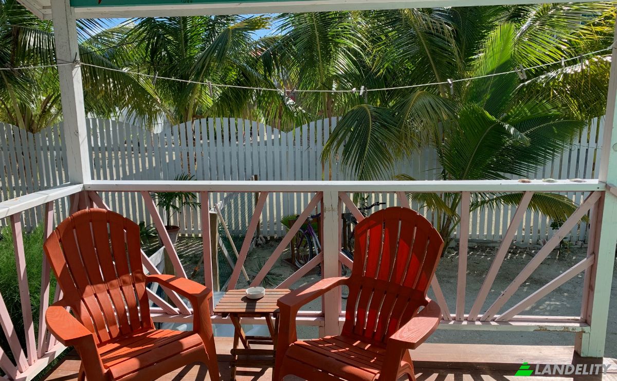 Single Family Home for Sale Sinsonte Road, Caye Caulker, Bottlenose Dolphin Street, Belize. Photo 7