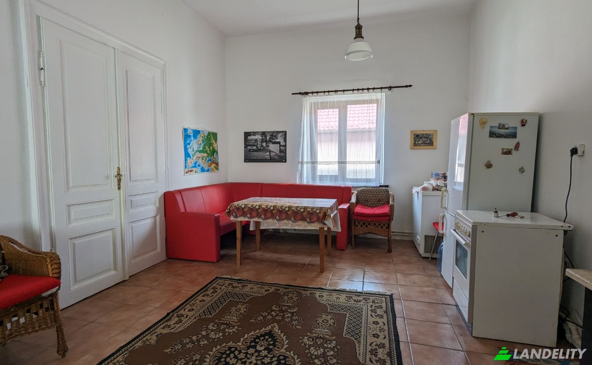 Single Family Home for Sale Strada Muntele Gaina, Baia de Cris 337005, Baia de Cris, Hunedoara, Romania. Photo 16