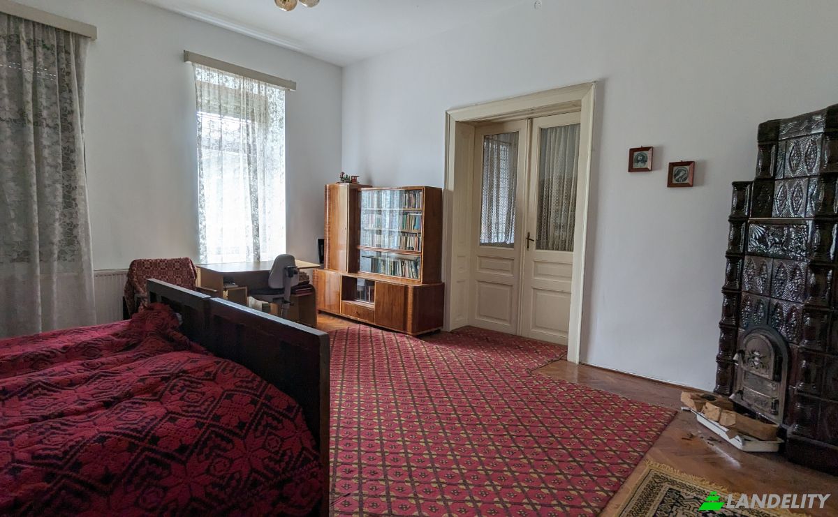 Single Family Home for Sale Strada Muntele Gaina, Baia de Cris 337005, Baia de Cris, Hunedoara, Romania. Photo 11