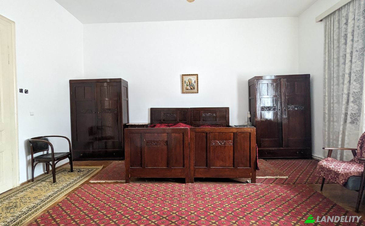 Single Family Home for Sale Strada Muntele Gaina, Baia de Cris 337005, Baia de Cris, Hunedoara, Romania. Photo 12