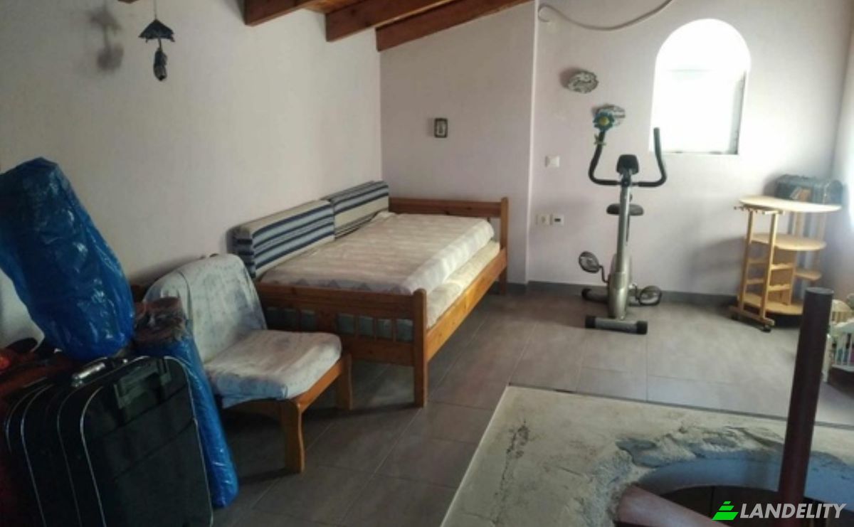 Single Family Home for Sale Glyfada, Central Greece, Decentralized Administration of Thessaly and Central Greece, Greece. Photo 15