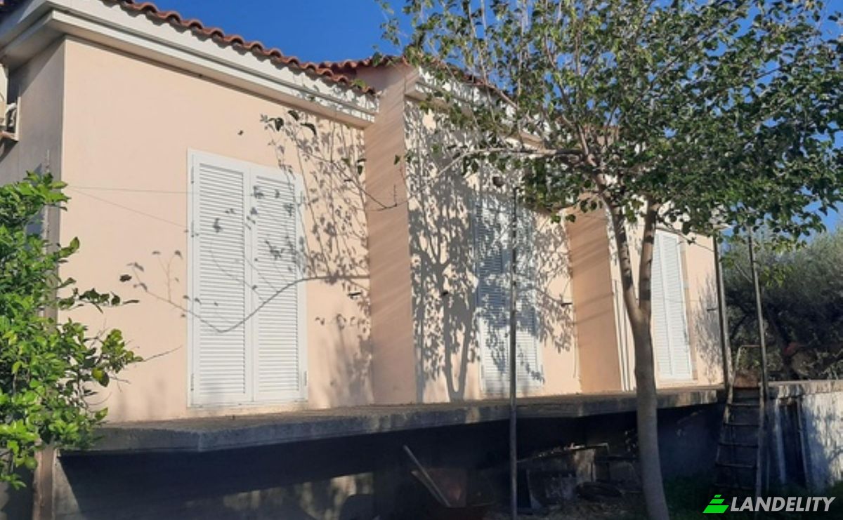 Single Family Home for Sale Glyfada, Central Greece, Decentralized Administration of Thessaly and Central Greece, Greece. Photo 2