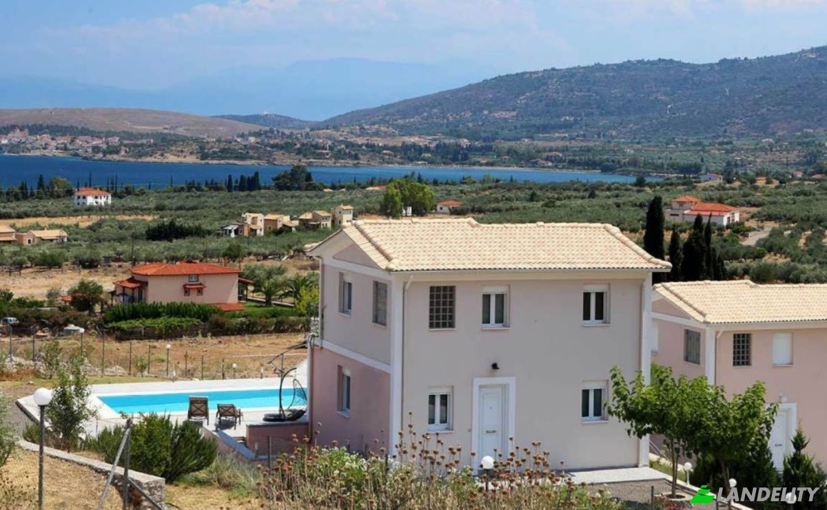Single Family Home for Sale Galaxidi, Central Greece, Decentralized Administration of Thessaly and Central Greece, Greece. Photo 6