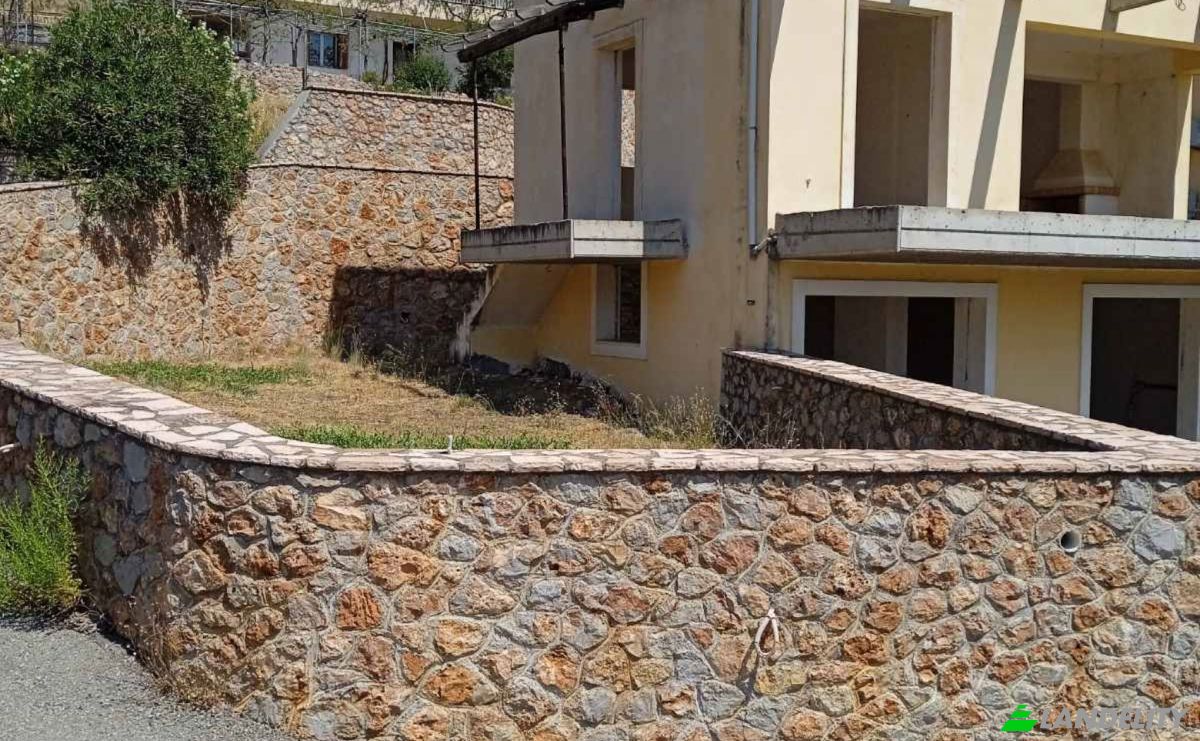Single Family Home for Sale Erateini, Central Greece, Decentralized Administration of Thessaly and Central Greece, Greece. Photo 10