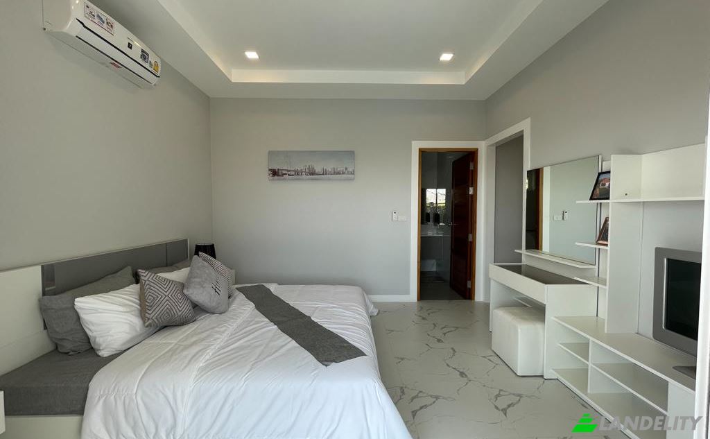 Single Family Home for Sale Tambon Wang Pong, Amphoe Pran Buri, Chang Wat Prachuap Khiri Khan 77120, Wang Pong, Pran Buri District, Prachuap Khiri Khan, Thailand. Photo 13