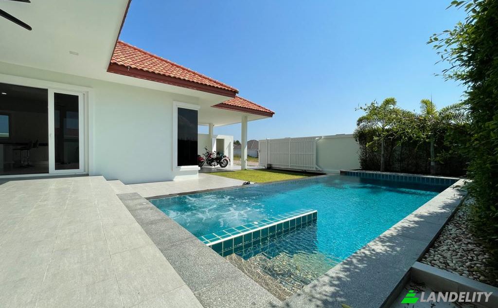 Single Family Home for Sale Tambon Wang Pong, Amphoe Pran Buri, Chang Wat Prachuap Khiri Khan 77120, Wang Pong, Pran Buri District, Prachuap Khiri Khan, Thailand. Photo 6