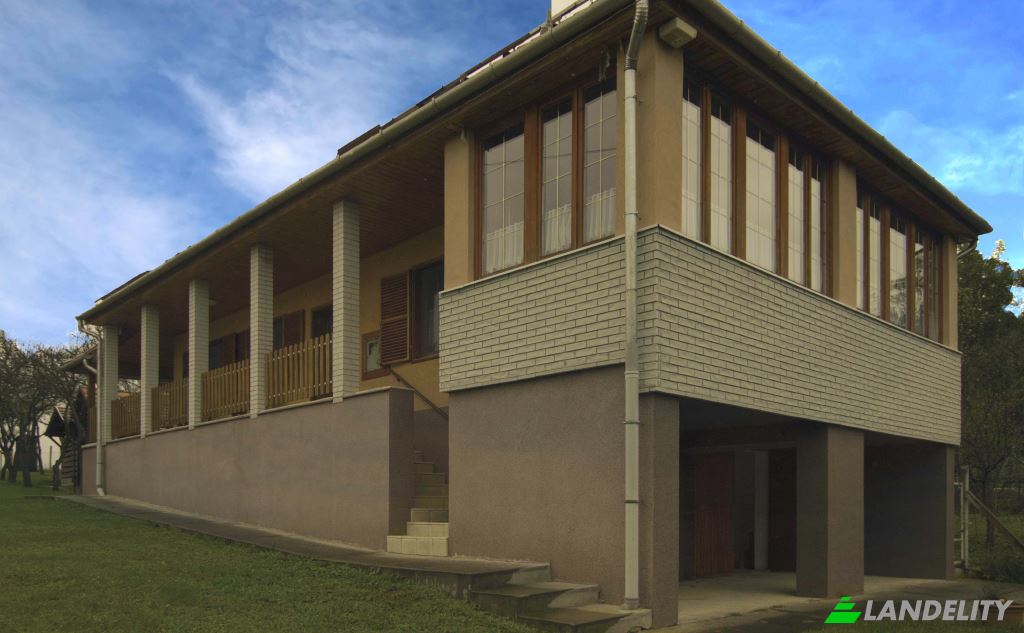 Einfamilienhaus zu verkaufen Mogyoroska, Gonc District, Borsod-Abauj-Zemplen, Hungary, Fo ut. Foto 1