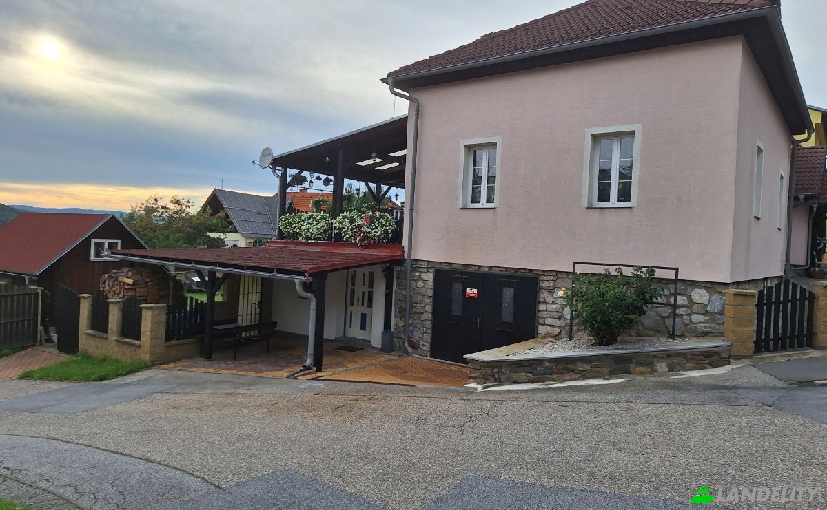 Einfamilienhaus zu verkaufen Hrbitovni 280, Horni Brana, 381 01 Cesky Krumlov-Cesky Krumlov 1, Cesky Krumlov, Cesky Krumlov District, South Bohemian Region, Czechia. Foto 2