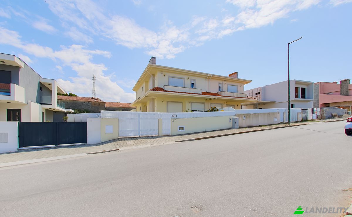 Single Family Home for Sale R Manoel Luis Gomes, Sao Luiz, Arapiraca, State of Alagoas, Brazil, 57301. Photo 1