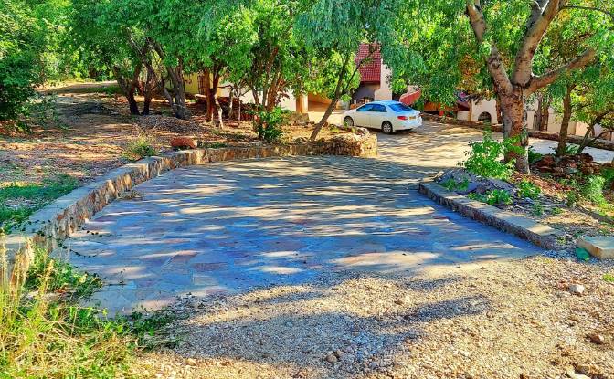Bed and Breakfast for Sale 847 Mica Dr, Kariba. Photo#21