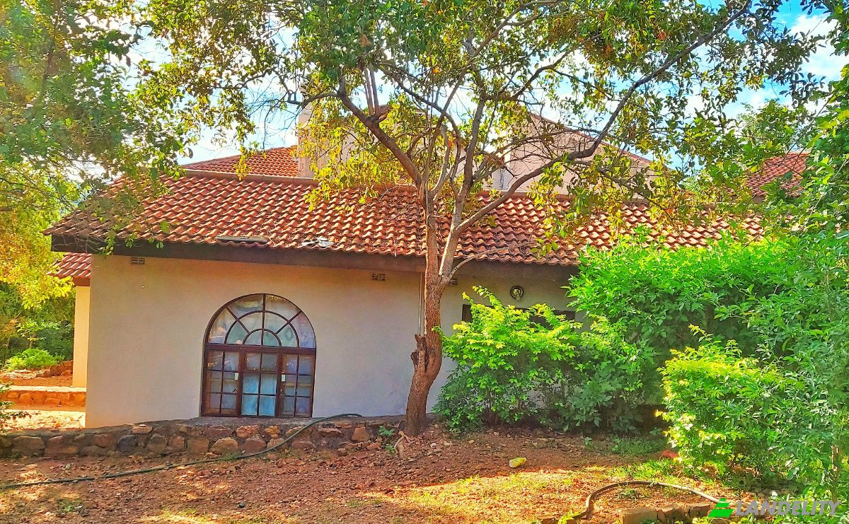 Bed and Breakfast for Sale 847 Mica Dr, Kariba, Mashonaland West Province, Zimbabwe. Photo 7