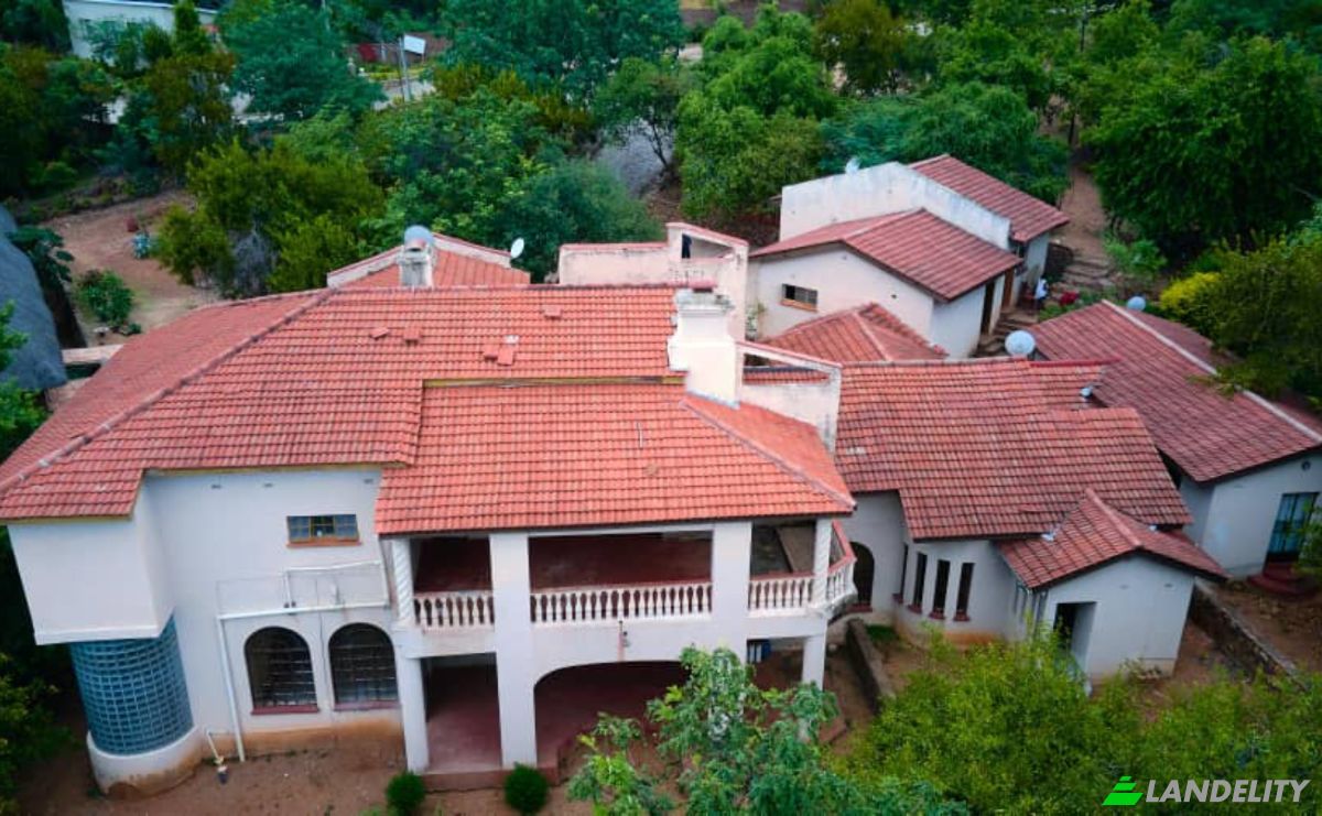 Bed and Breakfast for Sale 847 Mica Dr, Kariba, Mashonaland West Province, Zimbabwe. Photo 3