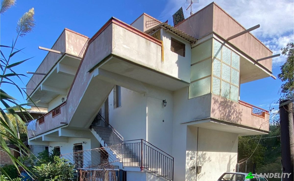 Apartment for Sale Vico Perrone, Prima, 89135 Reggio Calabria RC, Reggio Calabria, Metropolitan City of Reggio Calabria, Calabria, Italy. Photo 1