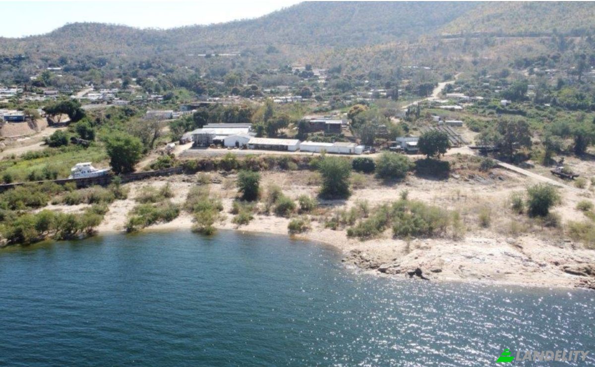 Resort for Sale Buffalo Dr, Kariba, Mashonaland West Province, Zimbabwe. Photo 3