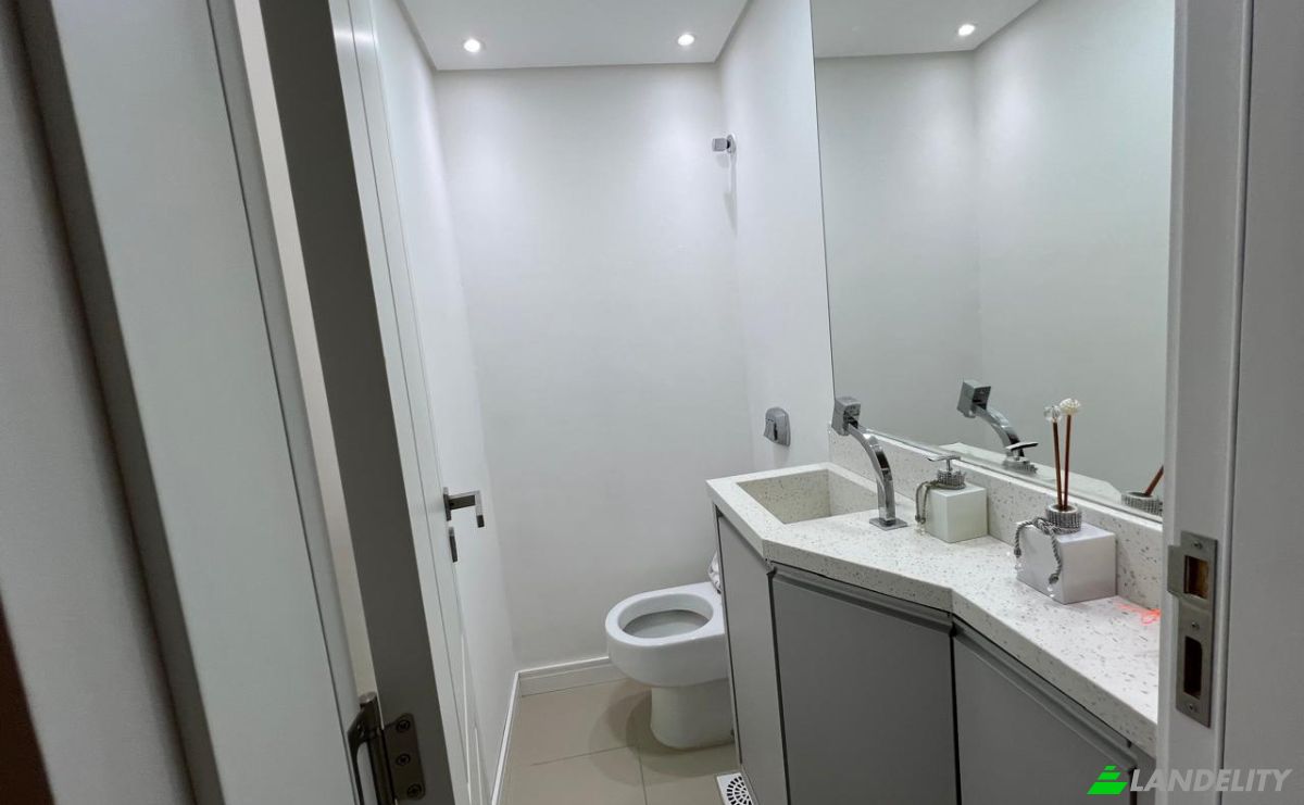Apartment for Sale Av Prof Othon Gama DEca, 891, Centro, Florianopolis, State of Santa Catarina, Brazil, 88015-240. Photo 15