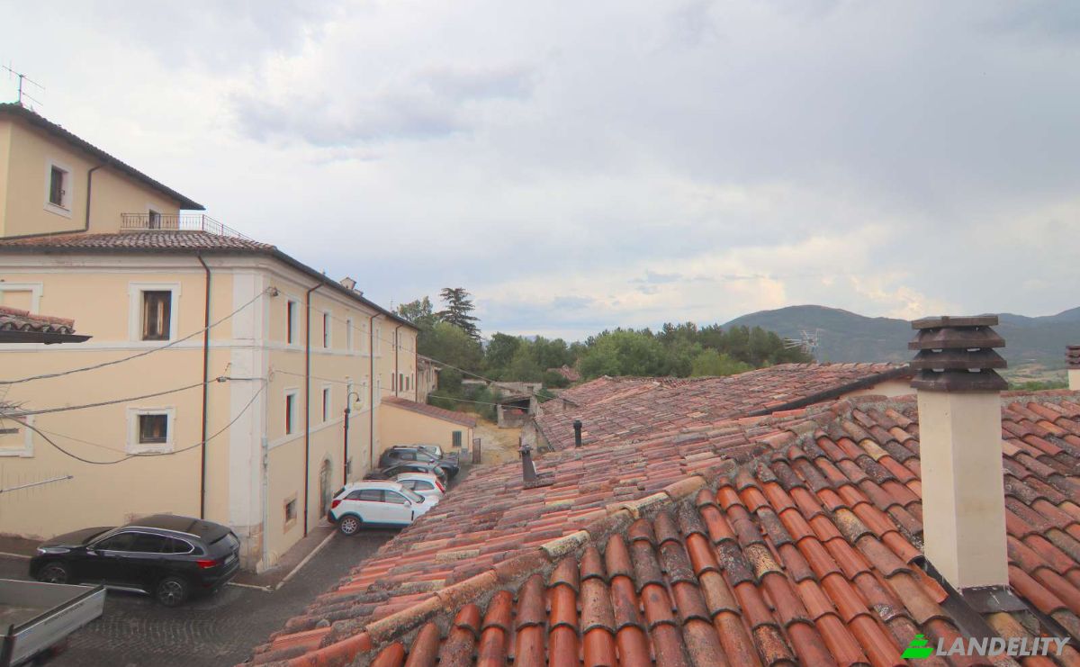 Single Family Home for Sale Via S Rocco, 67010 Barete AQ, Barete, Province of LAquila, Abruzzo, Italy. Photo 18