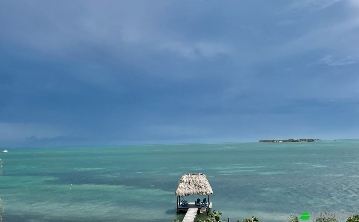 Single Family Home for Sale Lot 3, Block 12 Caye Caulker, Belize. Photo 1