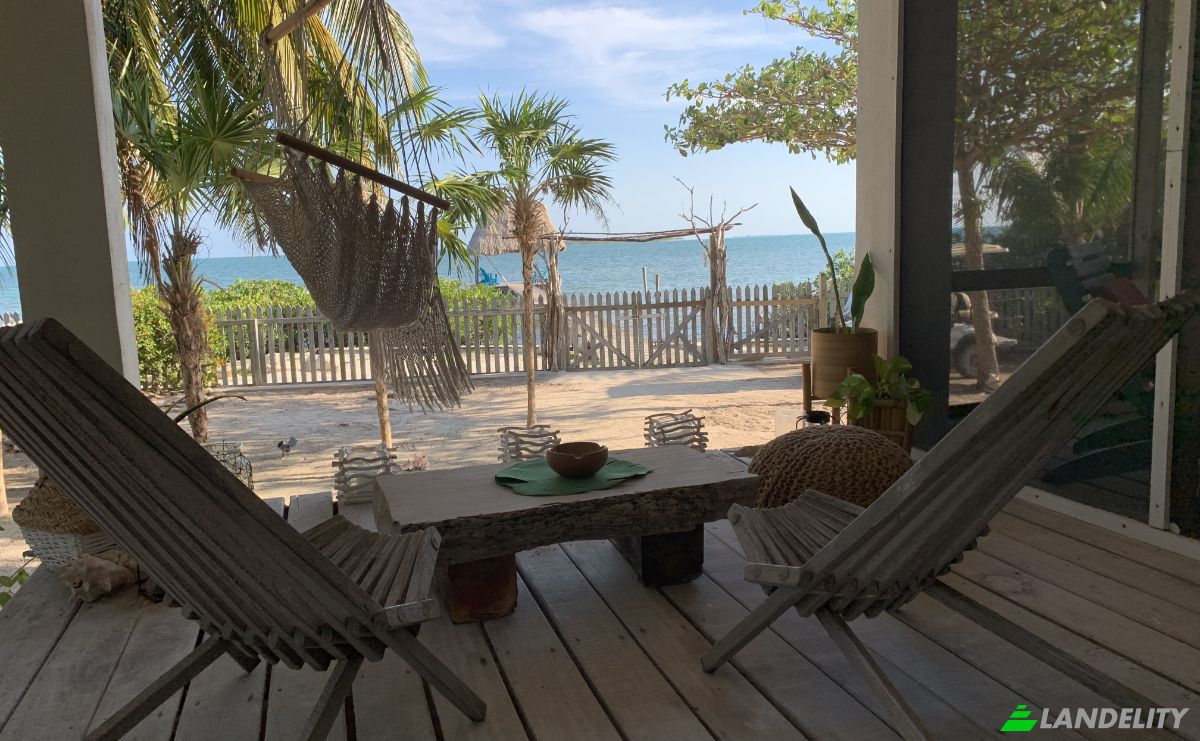 Single Family Home for Sale Lot 3, Block 12 Caye Caulker, Belize. Photo 2