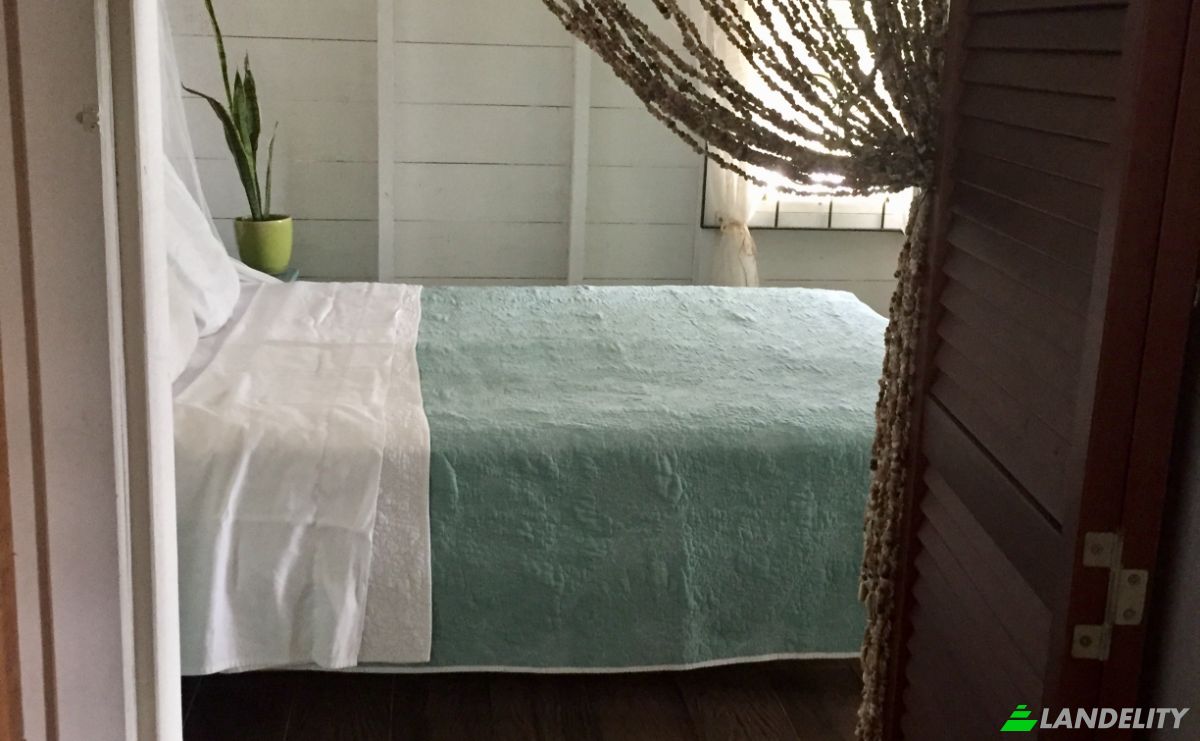 Single Family Home for Sale Lot 3, Block 12 Caye Caulker, Belize. Photo 7