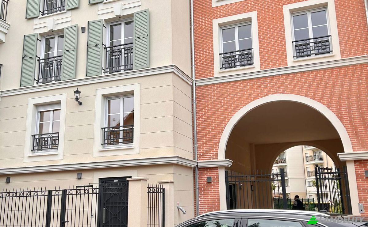Apartment for Sale Av du Mai, 93150 Le Blanc-Mesnil, Le Blanc-Mesnil, Seine-Saint-Denis, Ile-de-France, France. Photo 2