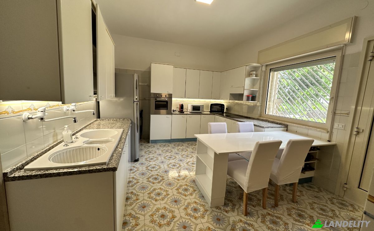 Apartment for Sale Via del Mare, 70042 Cozze BA, Cozze, Metropolitan City of Bari, Apulia, Italy. Photo 3