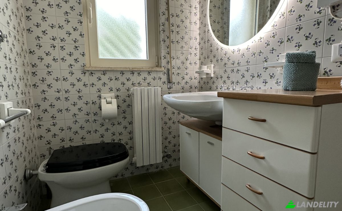 Apartment for Sale Via del Mare, 70042 Cozze BA, Cozze, Metropolitan City of Bari, Apulia, Italy. Photo 5