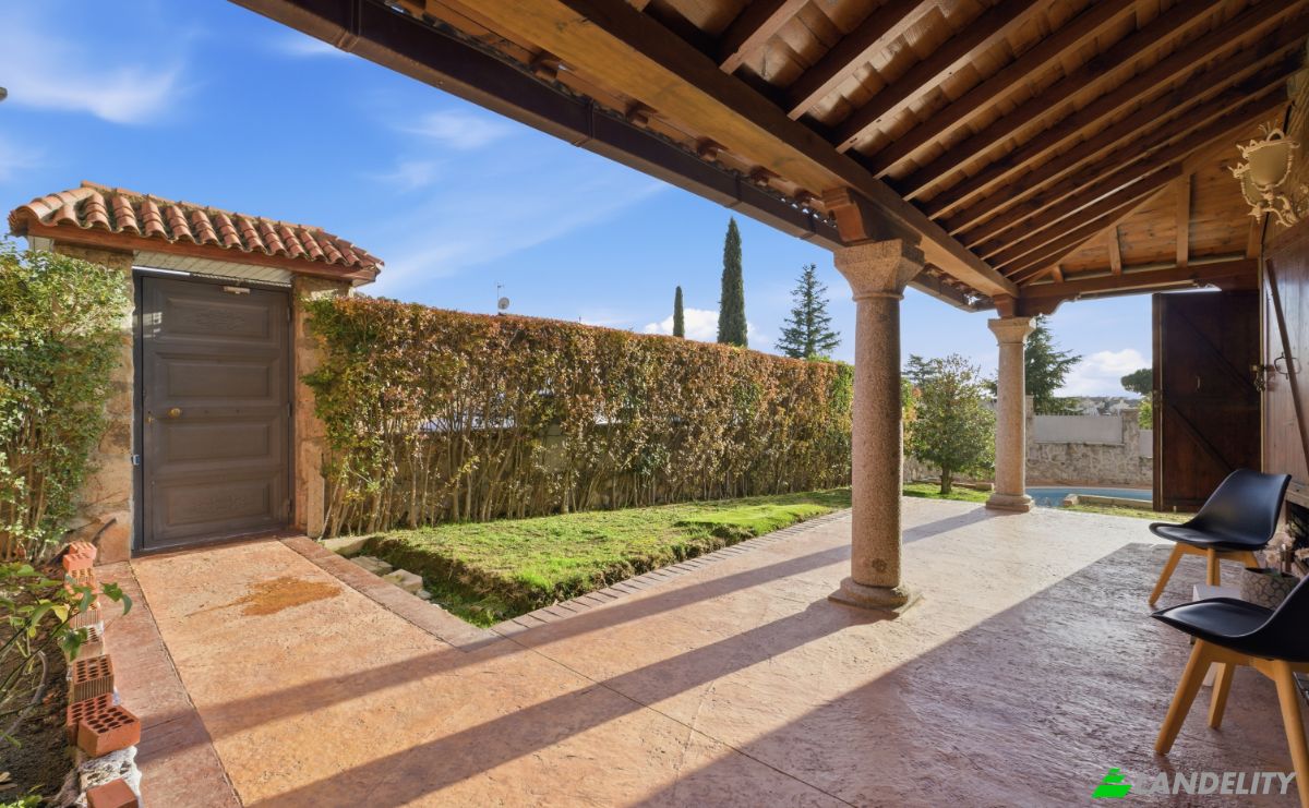 Villa for Sale C Granado, Rivas-Vaciamadrid, Madrid, Community of Madrid, Spain. Photo 2