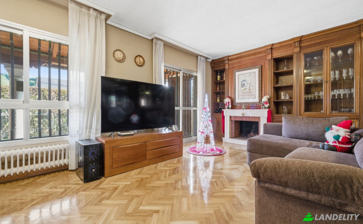 Villa for Sale C Granado, Rivas-Vaciamadrid, Madrid, Community of Madrid, Spain. Photo 5