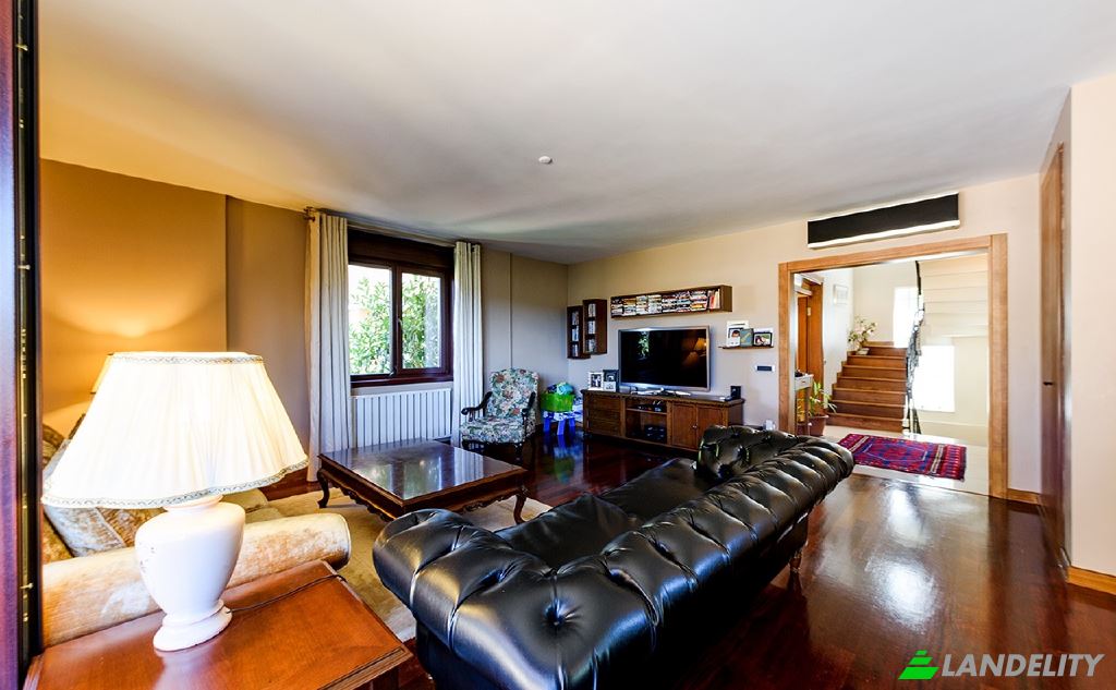 Casa de una sola familia en venta Burhaniye, Dogu Karadeniz Cd, 34676 Uskudar Istanbul, Istanbul, Uskudar, Turkiye. Foto 13