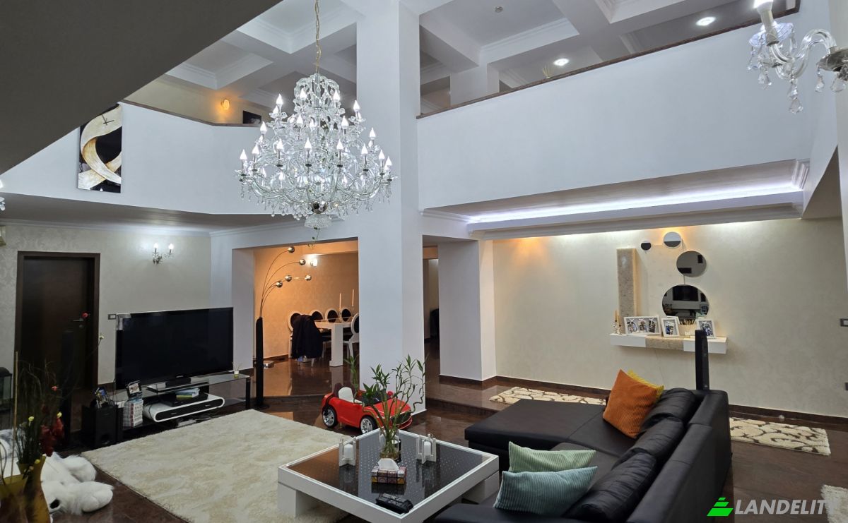 Villa for Sale Calea Doftanei 184, Campina 105600, Campina, Prahova, Romania. Photo 9