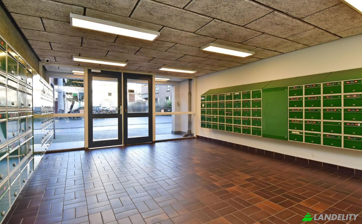 Apartment for Sale Lage Nieuwstraat 378, 2512 VZ Den Haag, The Hague, South Holland, Netherlands. Photo 3