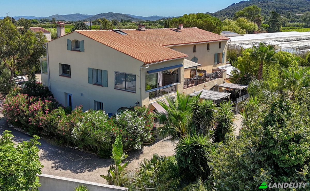 Investing/Development for Sale 941 Chem de Clairval, 83260 La Crau, La Crau, Var, Provence-Alpes-Cote dAzur, France. Photo 1