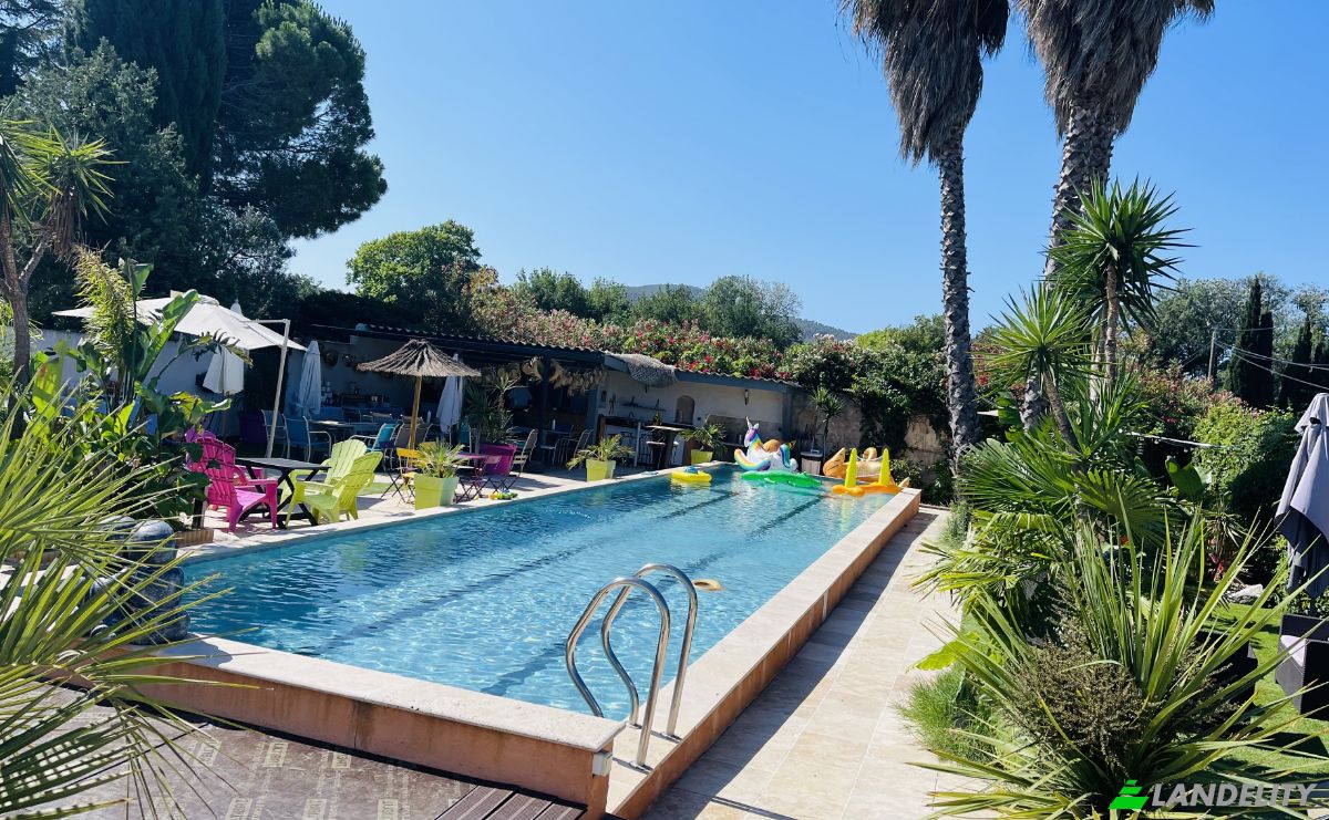 Investing/Development for Sale 941 Chem de Clairval, 83260 La Crau, La Crau, Var, Provence-Alpes-Cote dAzur, France. Photo 11