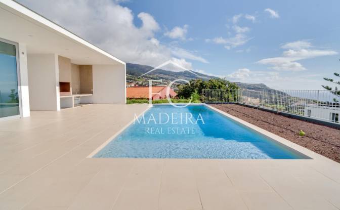 Villa for Sale - Estreito da Calheta, Portugal