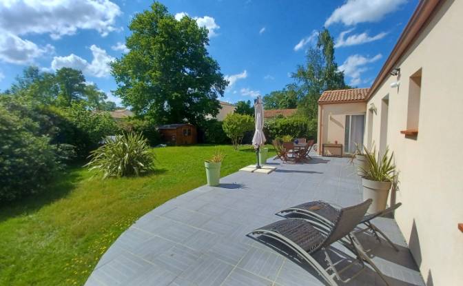 Single Family Home for Sale 12 Rue des. Photo#6