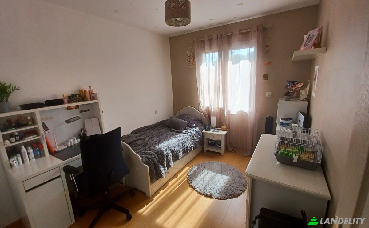 Single Family Home for Sale 12 Rue des Charbonneaux, 44330 Le Pallet, Le Pallet, Loire-Atlantique, Pays de la Loire, France. Photo 9