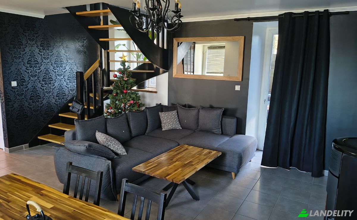 Single Family Home for Sale 1 Rue des Ecoles, 29860 Le Drennec, Le Drennec, Finistere, Brittany, France. Photo 3