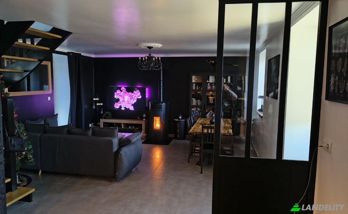 Single Family Home for Sale 1 Rue des Ecoles, 29860 Le Drennec, Le Drennec, Finistere, Brittany, France. Photo 4