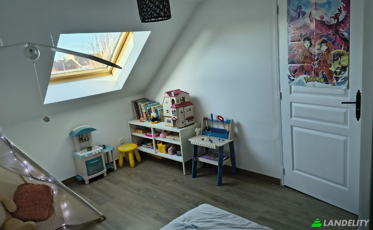 Single Family Home for Sale 1 Rue des Ecoles, 29860 Le Drennec, Le Drennec, Finistere, Brittany, France. Photo 9